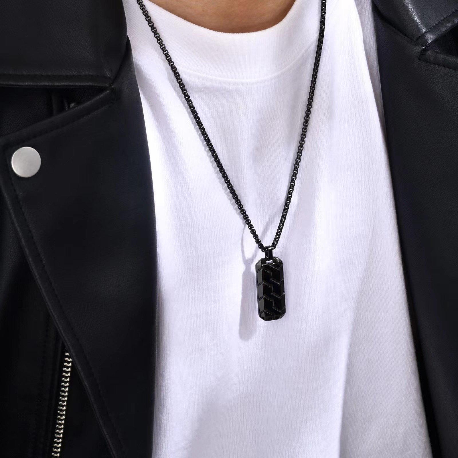 Stainless Steel Mens Jewelry Classic Men's Necklace Square Tire Patterns Pendant Hip Hop Necklace