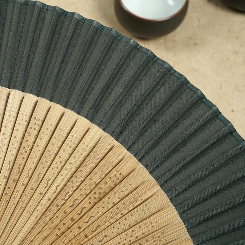 High Quality Plain Color Chinese Hand Fan Fabric Silk Bamboo Folding Hand Fan