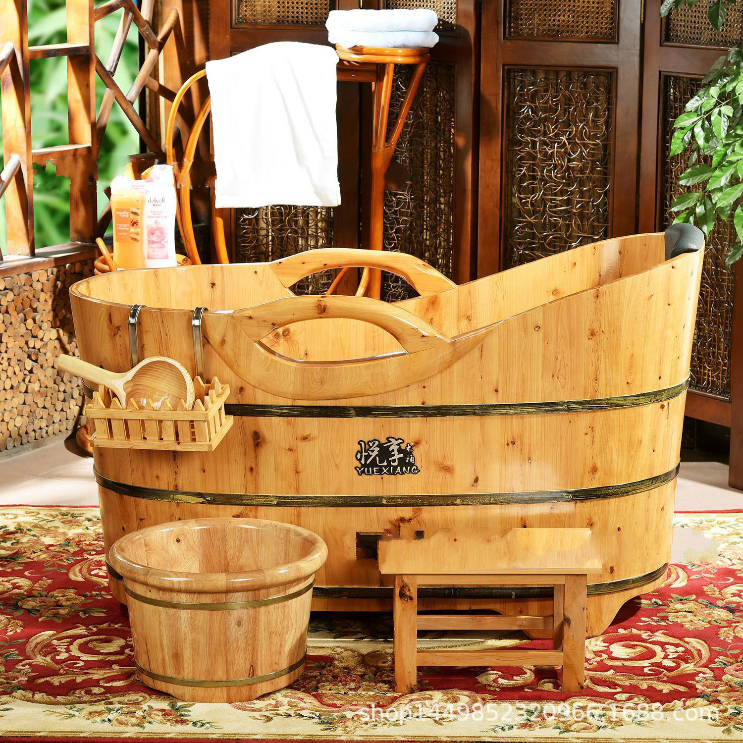 Simple Design Bathroom Freestanding Solid Wooden Barrel Bathtub Wholesale