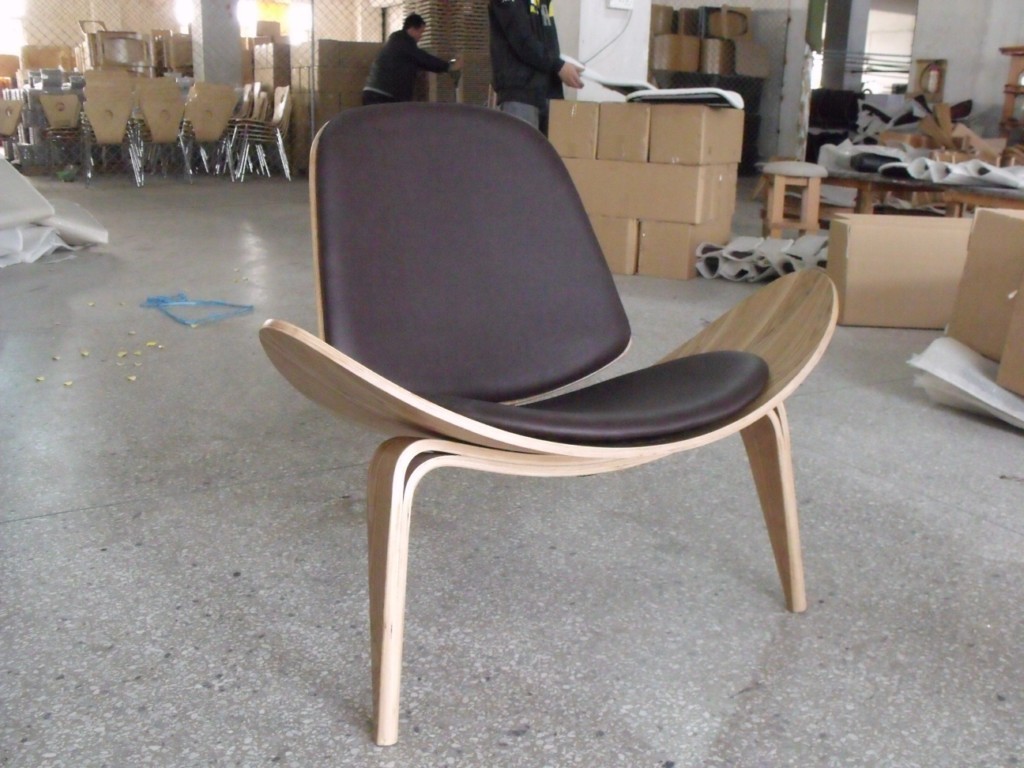 Plywood Walnut Shell Leather Hotel Lounge Chair