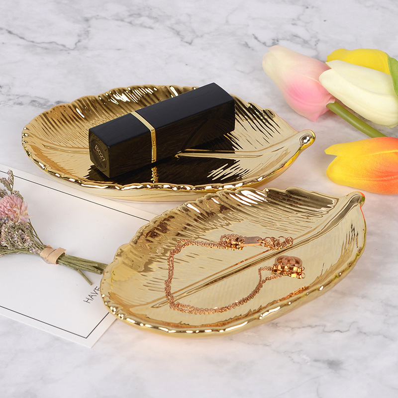 Gold Ceramic Leaf Storage Box Gold Leaf Jewelry Tray Dry Fruit Dish Tabletop Furniture