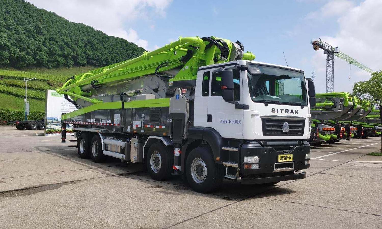 2022 37m Pump Truck  Hbc80 Truck-Mounted Concrete Pump With Cheap Price road machinery