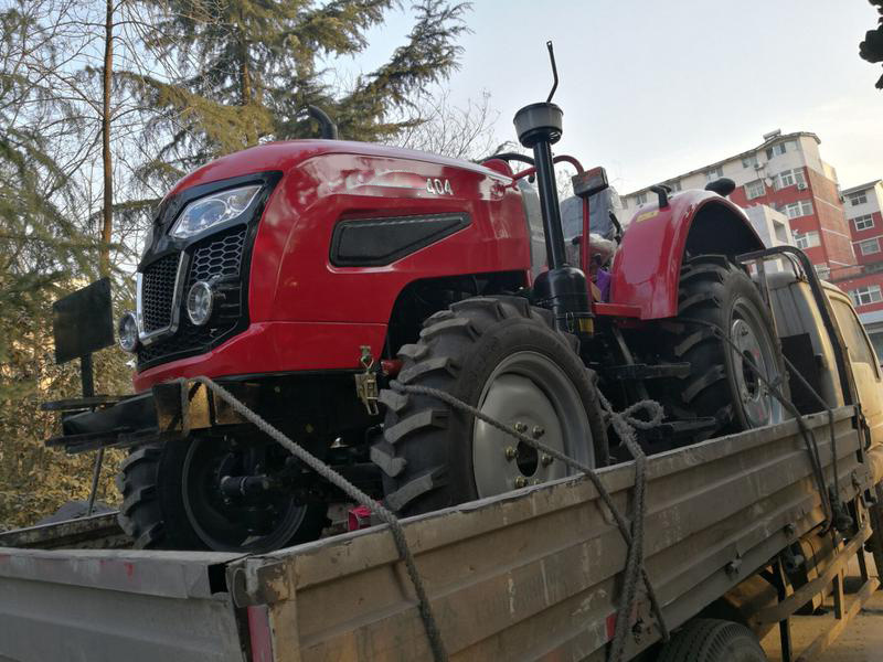 LUTONG Mini Tractor For Farming Walking Tractor 50hp Tractor LT500