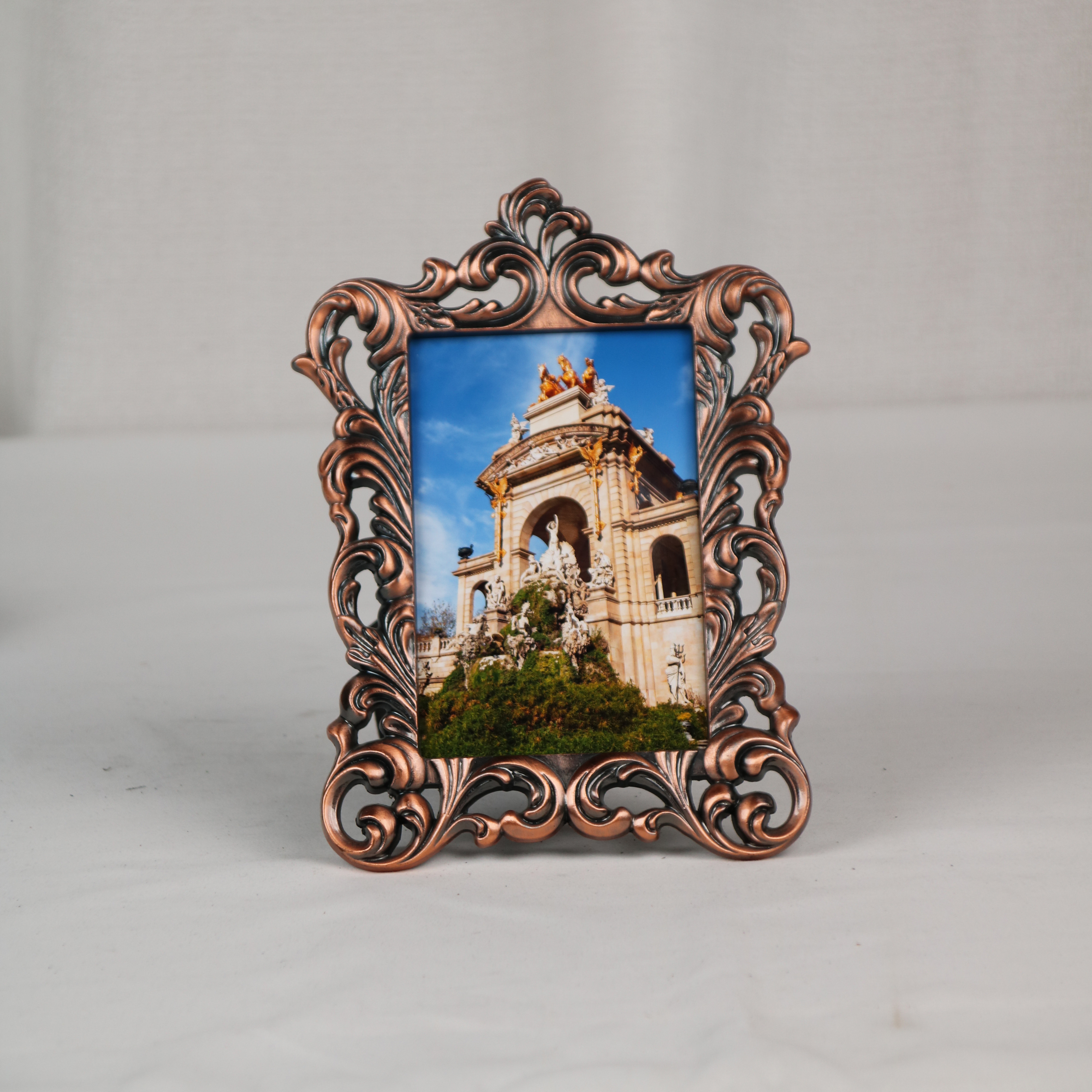 Custom Hollow-out Paris Travel Souvenir Picture Metal Photo Frame