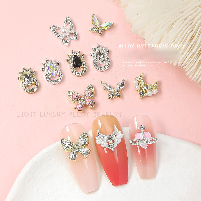 10PCS/bag Metal Rhinestone Alloy Nail Art Accessories Charms 3D cute Butterfly Pearl Heart Jewelry Crystal Nail Art Decoration