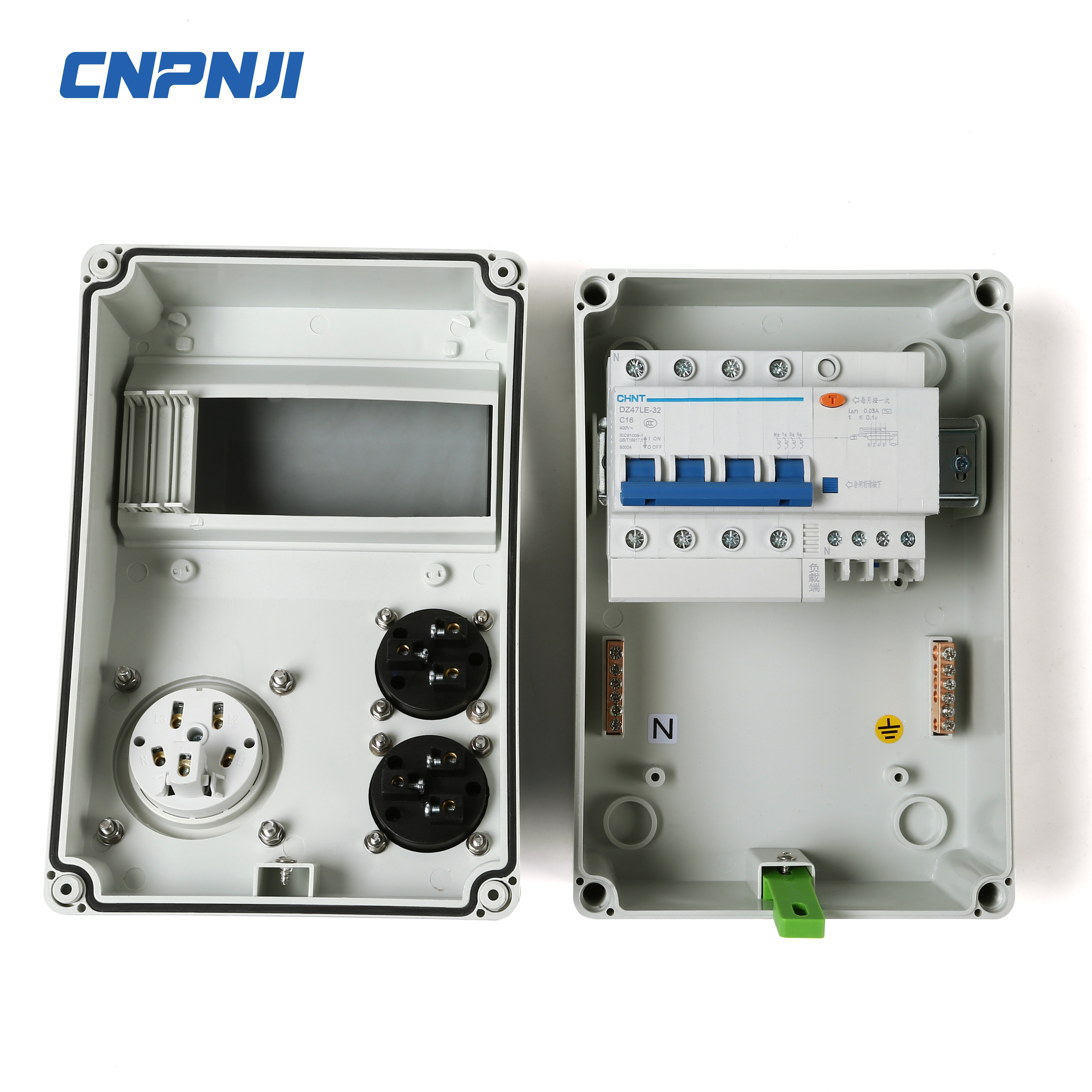 customized ip67 industrial plug and Dustproof socket power distribution box