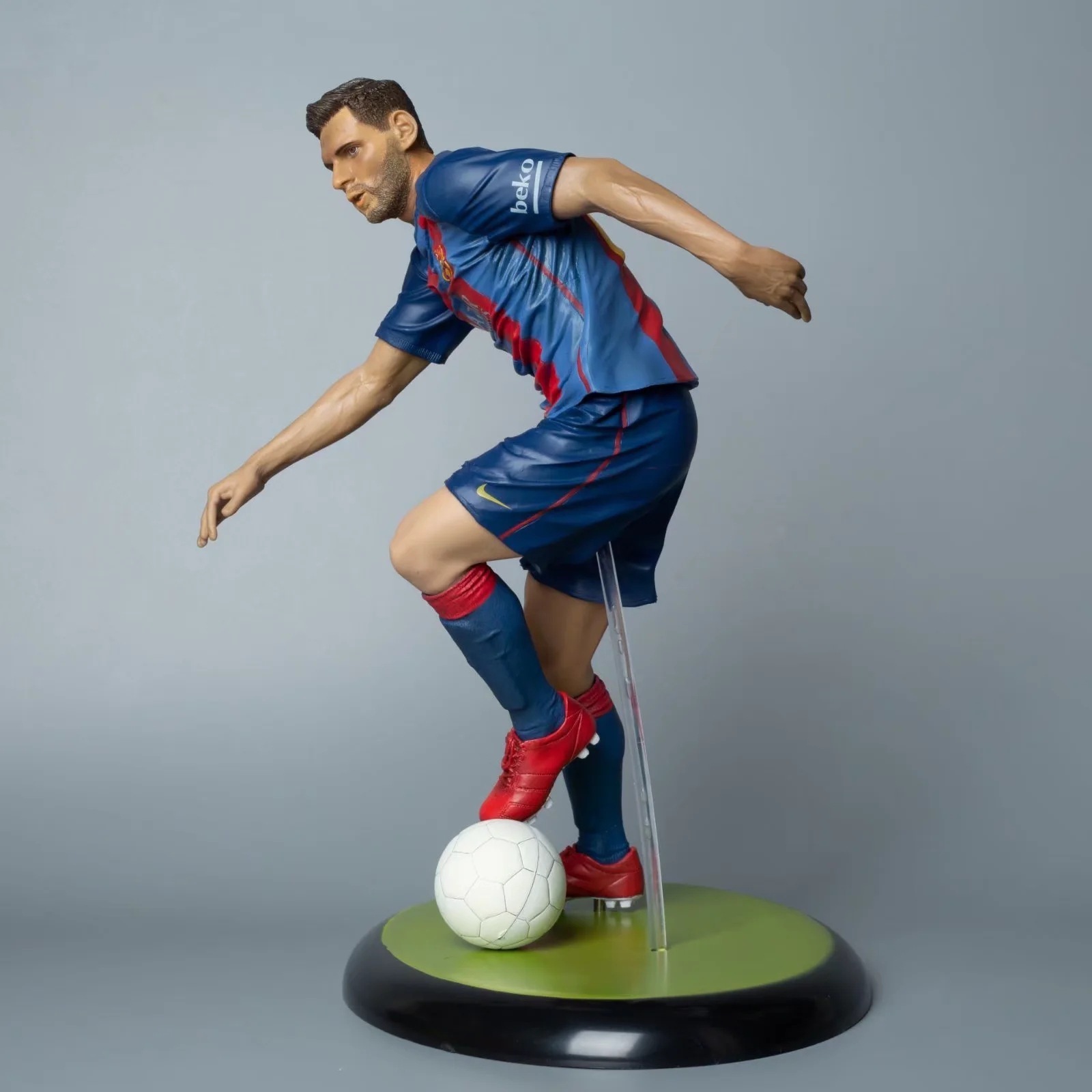 Football star Messi 30cm PVC Toys Figure Statues kid Gift set Action Figures Model