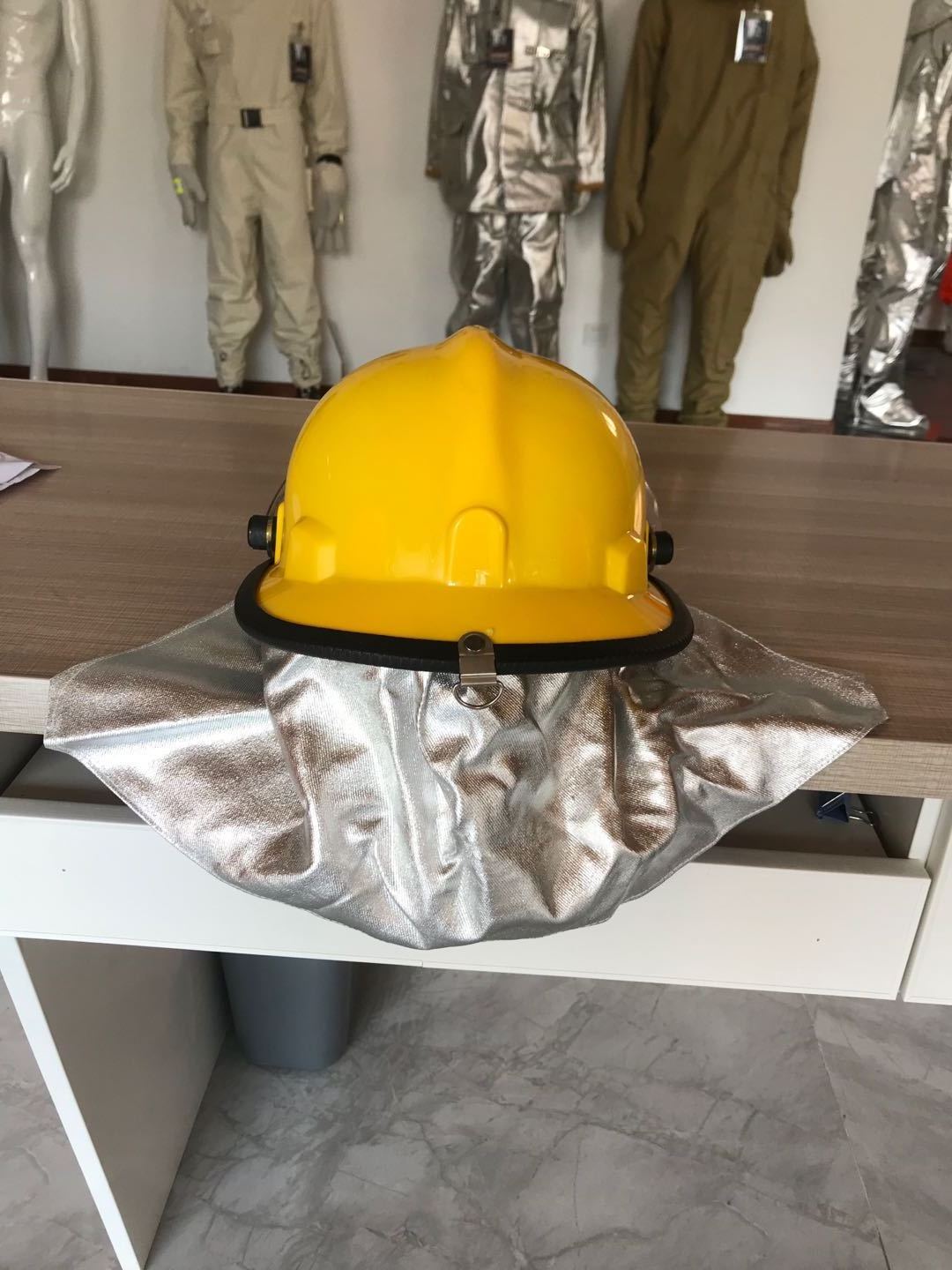 Fire proof helmet with flame retardant materials