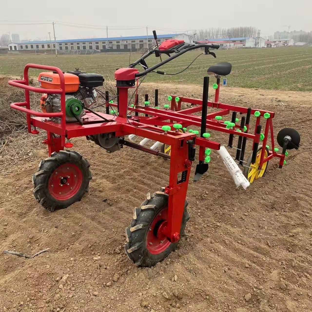 New design agricultural high bow plastic film mulching covering laying machine