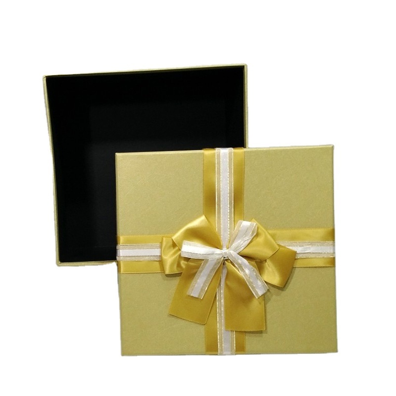 Gift Boutique handkerchief gift box golden paper box