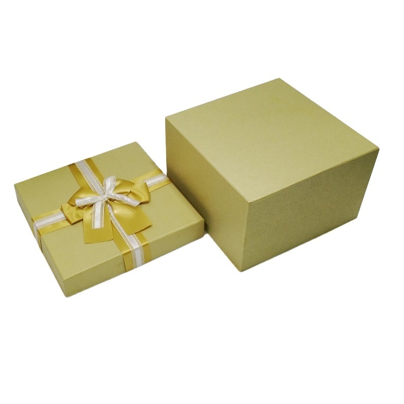 Gift Boutique handkerchief gift box golden paper box