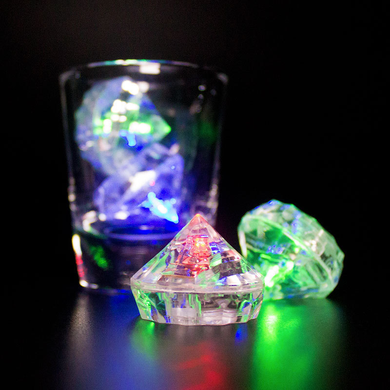 Bar Fast diamond LED Ice Cubes Slow Flash Auto Changing Color Crystal Cube Water-Activated Light-up ice cube For Romantic Party