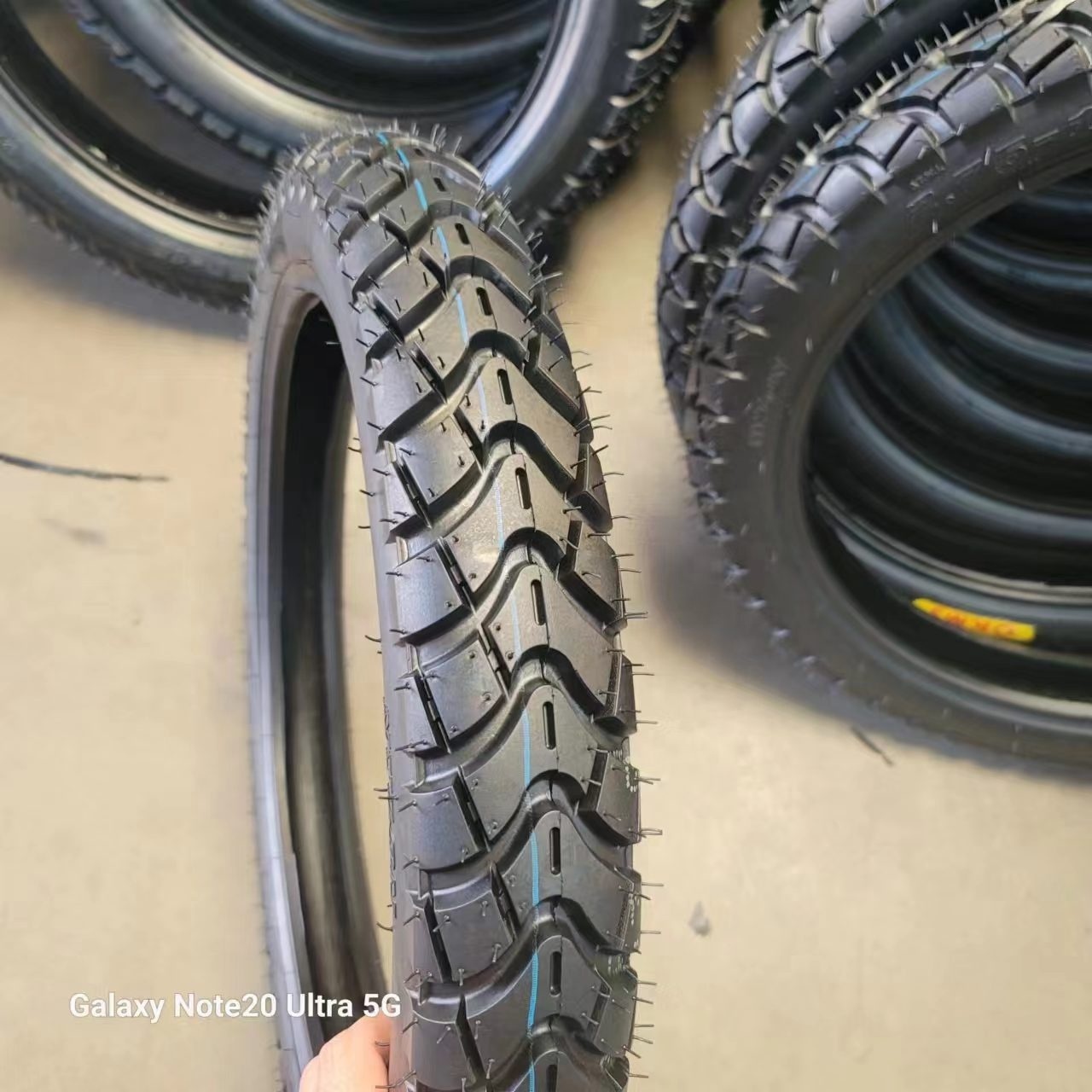 Africa Hot Selling 2.75-17 Suzuki Bajaj Motorcycle Tyres  Bajaj  Motorcycle Tires