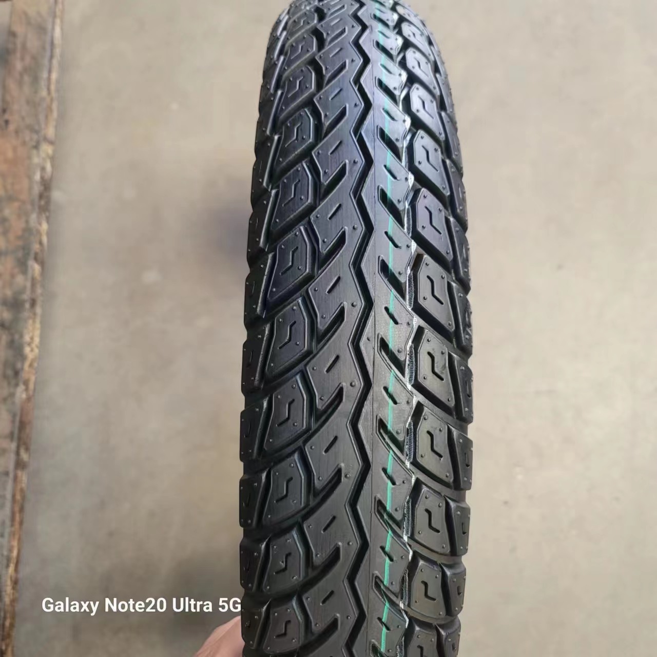 OEM ODM Explosion-proof  Motorcycle Tyre 100/90-17 6pr 8pr Super Wear-resistant Motorcycle Tire /tyre