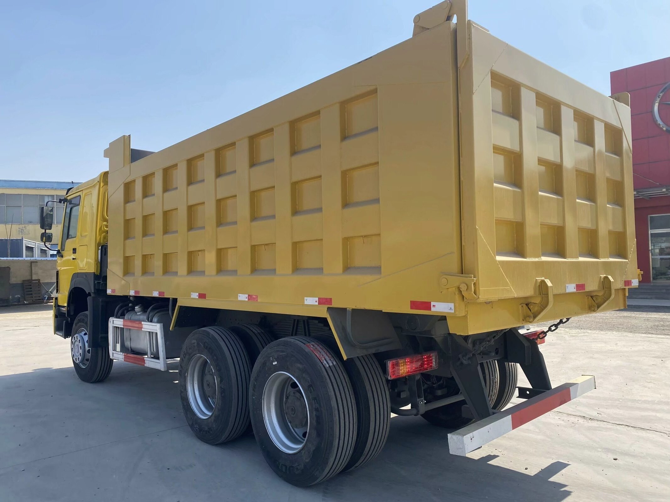 Sinotruck Camion Howo Dumper Truck 6x4 336 371 10 Wheeler 40 Ton Tipper Dump Truck with low price AND factory direct