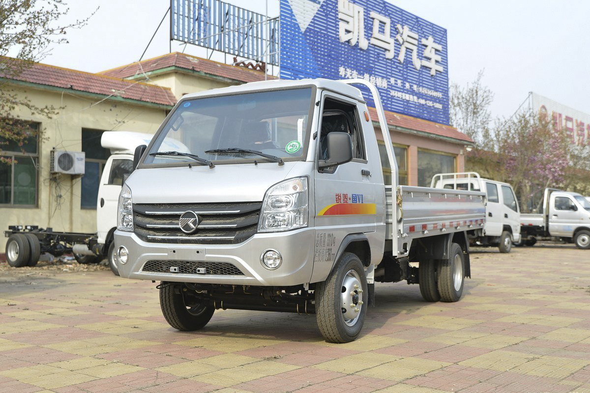 kama/jac double cab 4x4 6 tires 3 ton pick up trucks with isuzu engine for hot sale in Southeast Asia