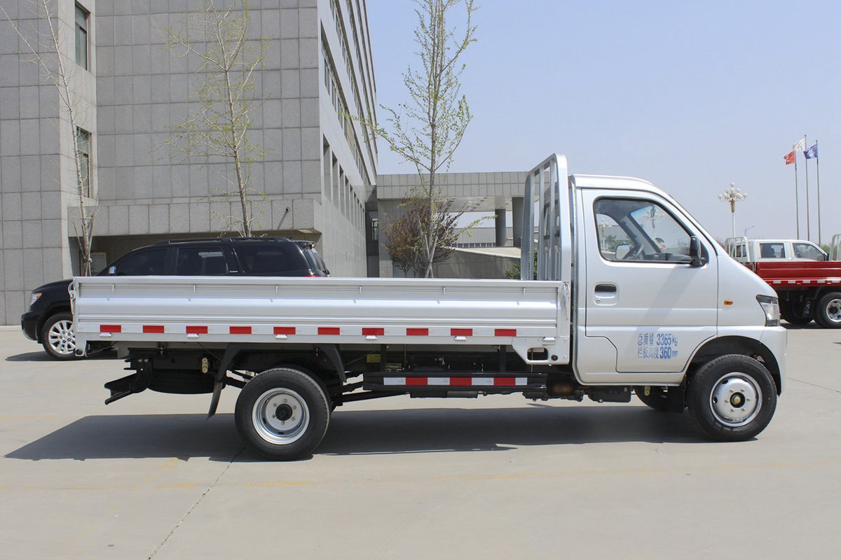 KAMA/changan 4x4 6 wheels 1 tons small camion pick up truck with ISUZU engine for hot sale in Southeast Asia