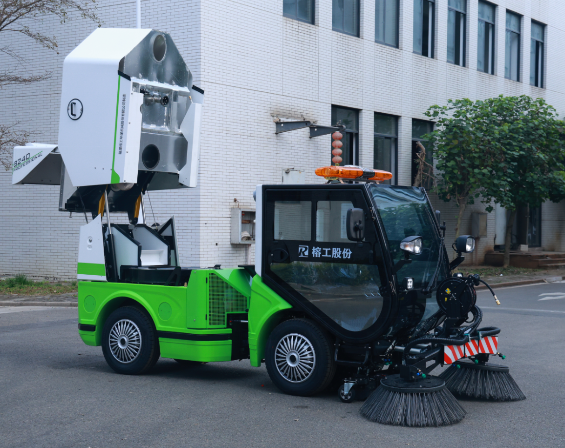 hot product diesel street sweeper mini industrial road sweeper with brushes on sale