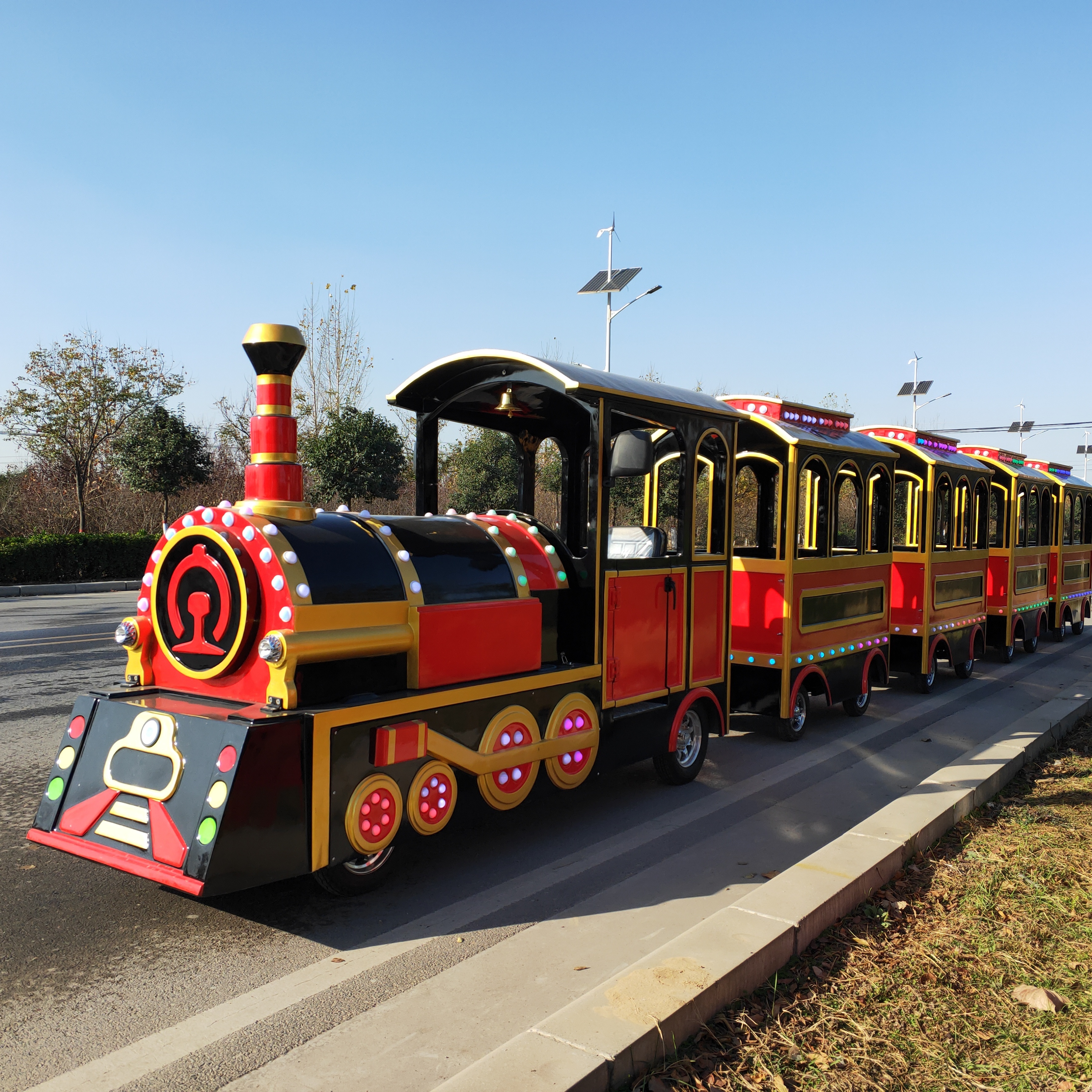 Battery Operated Mini Train Amusement Park Rides Mini Electric Trackless Train for kids entertainment track train for children