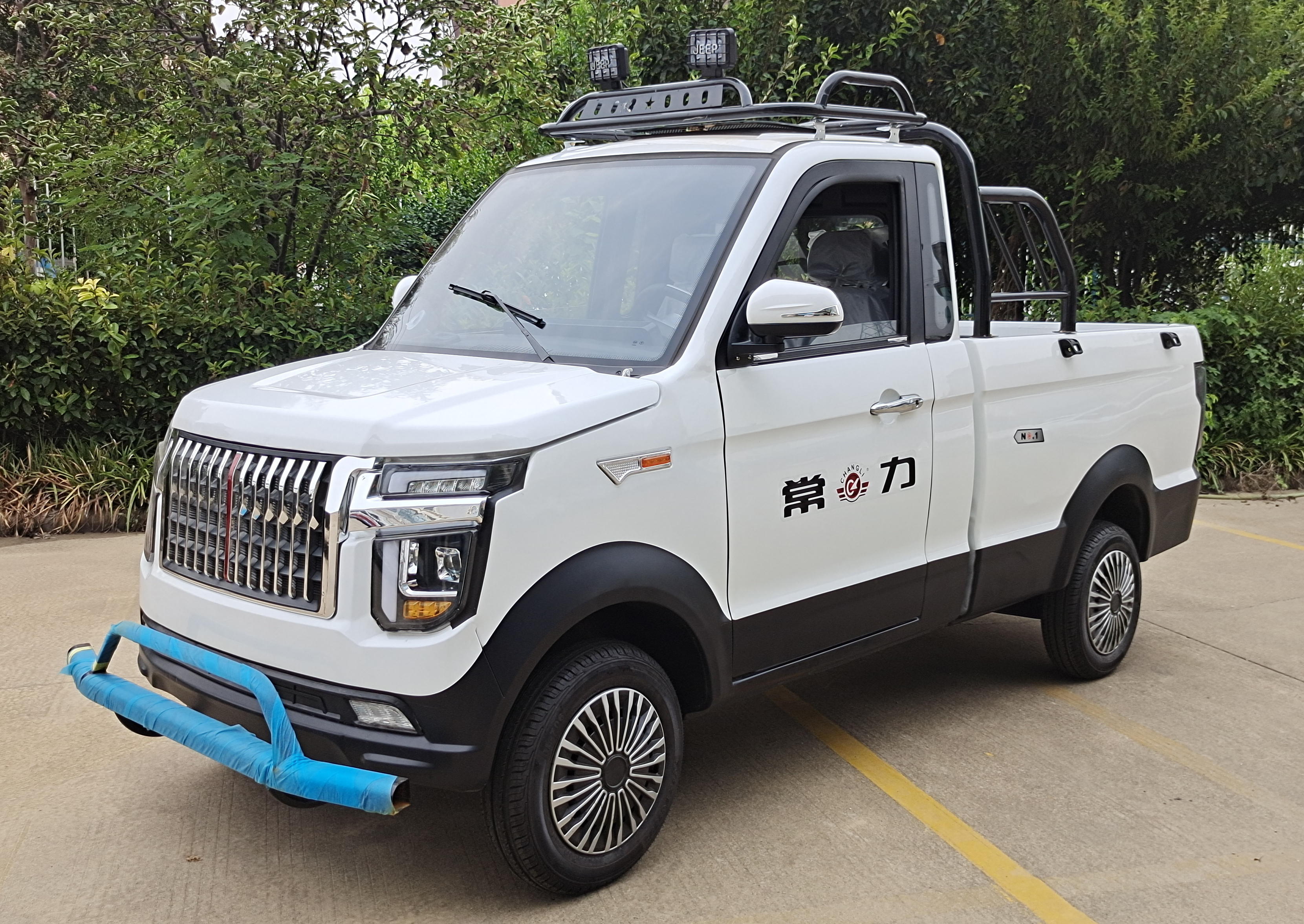 Changli explorer sells mini pickup trucks Cargo electric four-wheel drive truck/Changli makes electric trucks Electric pickups