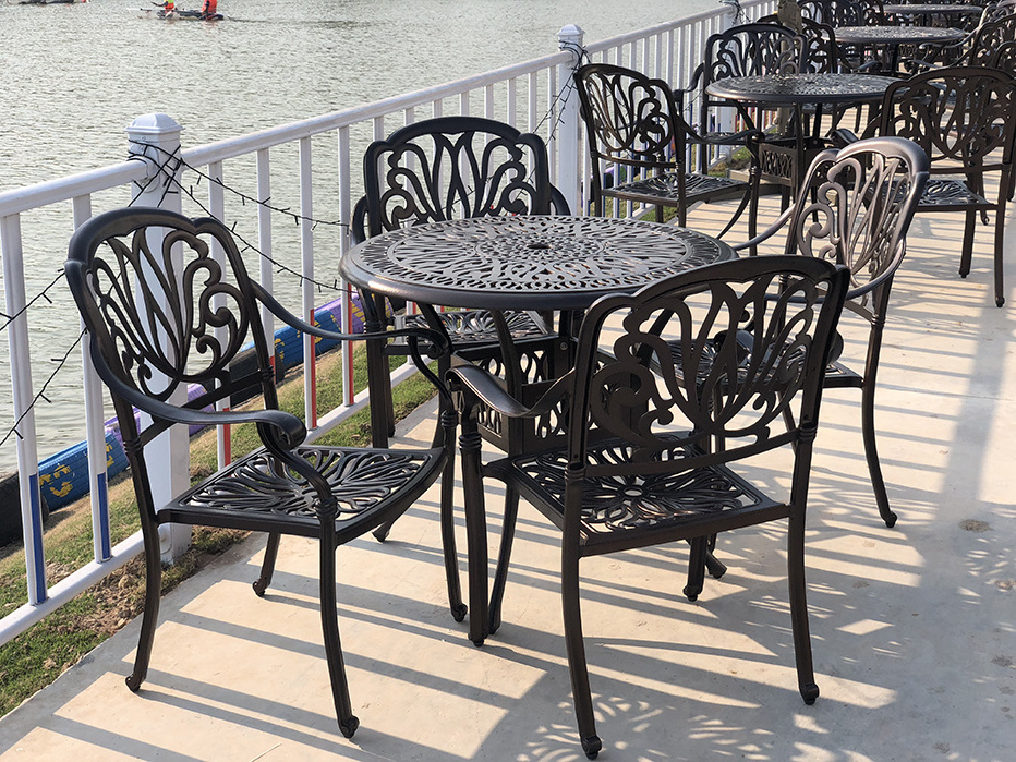 High Quality Outdoor Patio Cast Iron Garden Furniture Table and Chairs Sets Cast Aluminum Garden Furniture