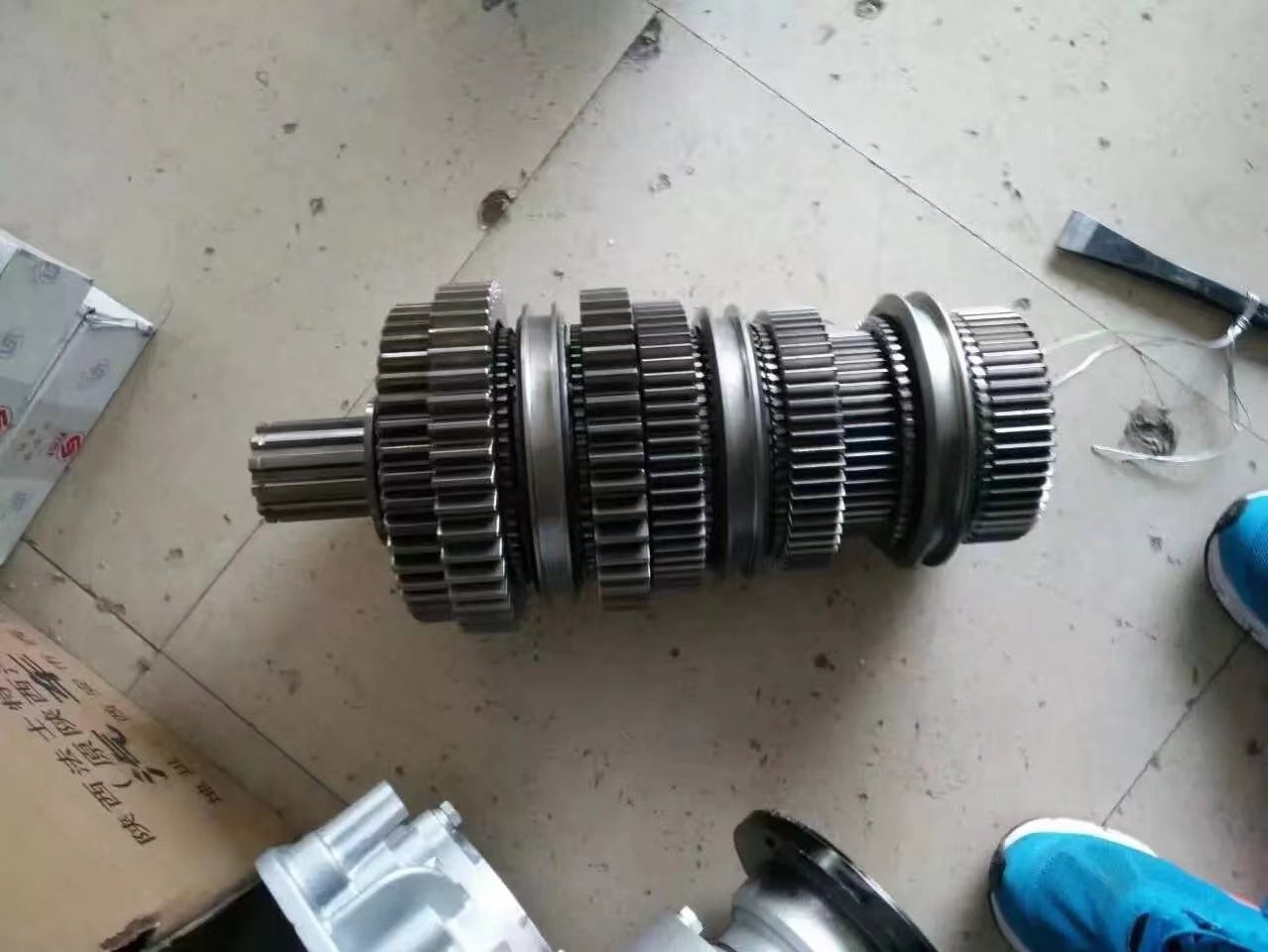 Transmission 12JSDX240TA fast transmission assembly  12JSDX240T 12JSD200T  truck transmission