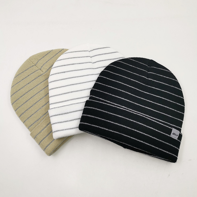 Customized Fleece Lined Winter Knitted Hat Wool Blend Reflective Stripe knit Beanie with High Visible Patch