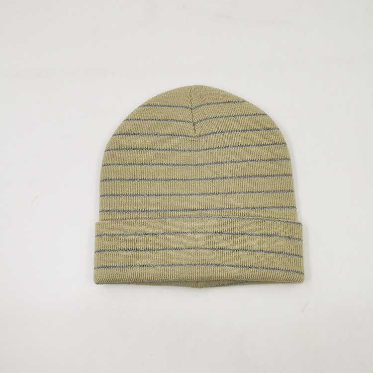 Customized Fleece Lined Winter Knitted Hat Wool Blend Reflective Stripe knit Beanie with High Visible Patch