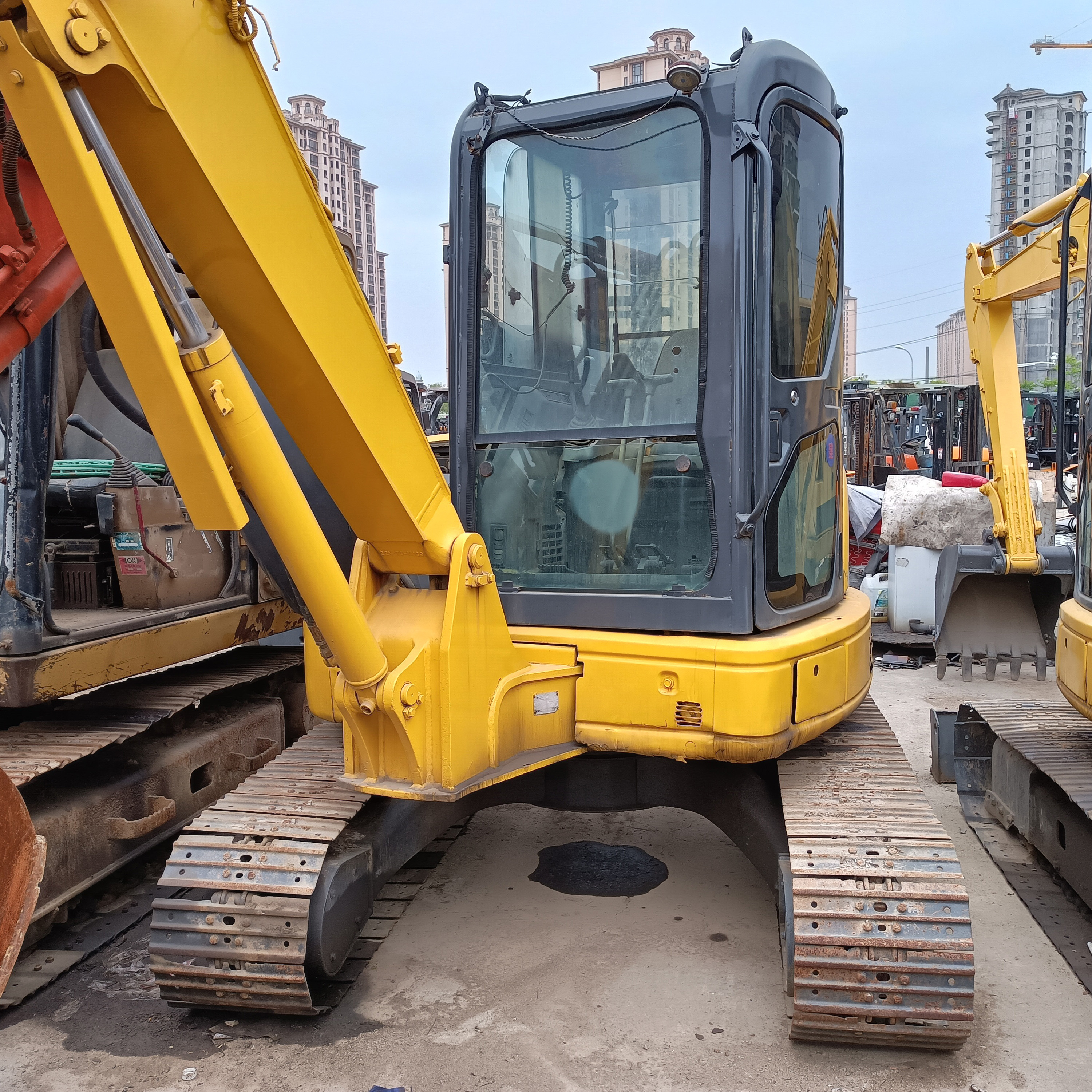 Japan Used Machine Mini Komatsu PC55MR Crawler Excavators Mini Digger 6 Ton In Stock