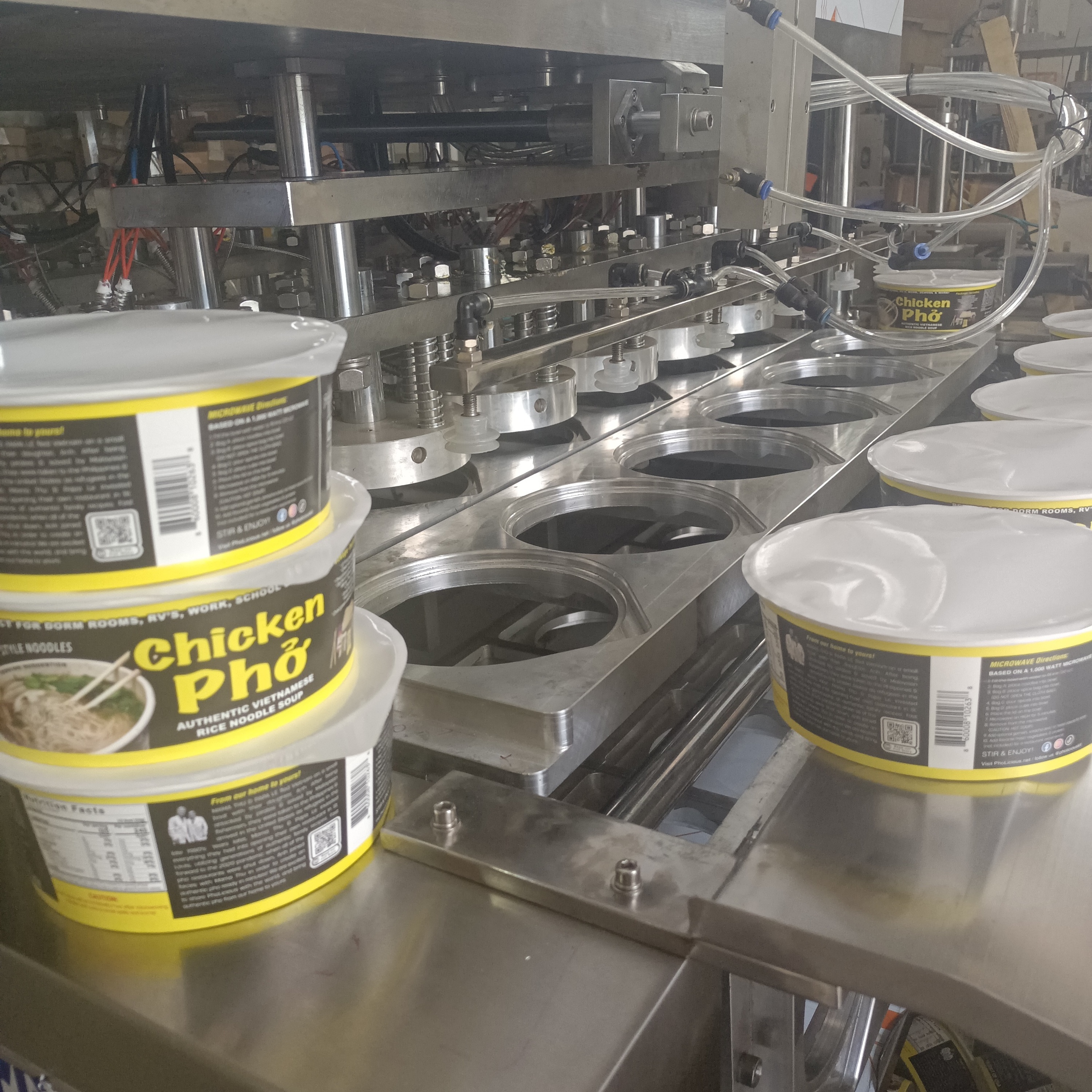 Factory Non-standard Custom Packaging Equipment Yogurt Jelly Cup Noodle Filling Sealing Machine