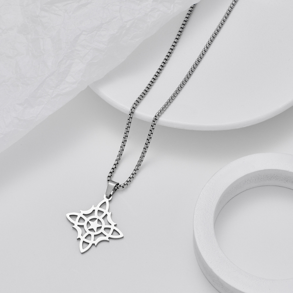 New Ethnic Trend Quartet Celtic Knot Pendant Necklace Cross Irish Knot Pendant Necklace for Men