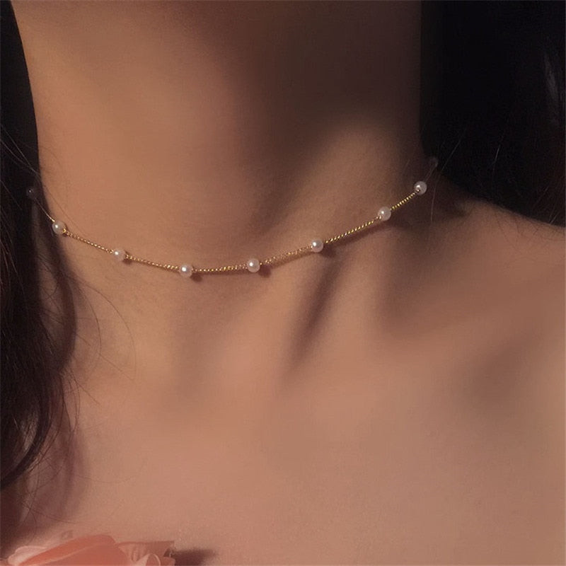 Korean Style Dainty Pearl Chocker Necklace Summer Beach Gold Plated Pearl Chain Necklace for Women Girls