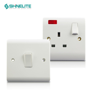 2024 NEW UK BS Factory Price Bakelite SQM SASO GCC CE GCC Certificate 13A wall switch socket Multi-Function USB  Wall Socket