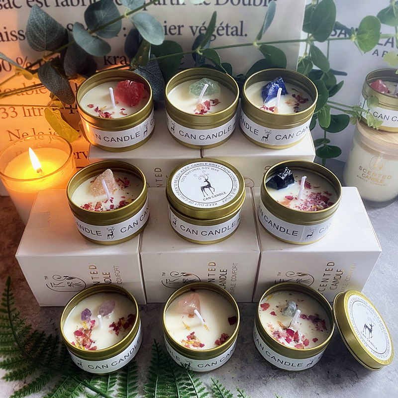 Shiyan Wholesale Luxury Custom Natural Dry Flowers Healing Crystal Scented Decorative Soy Tin Jar Wax Aromatherapy Candle