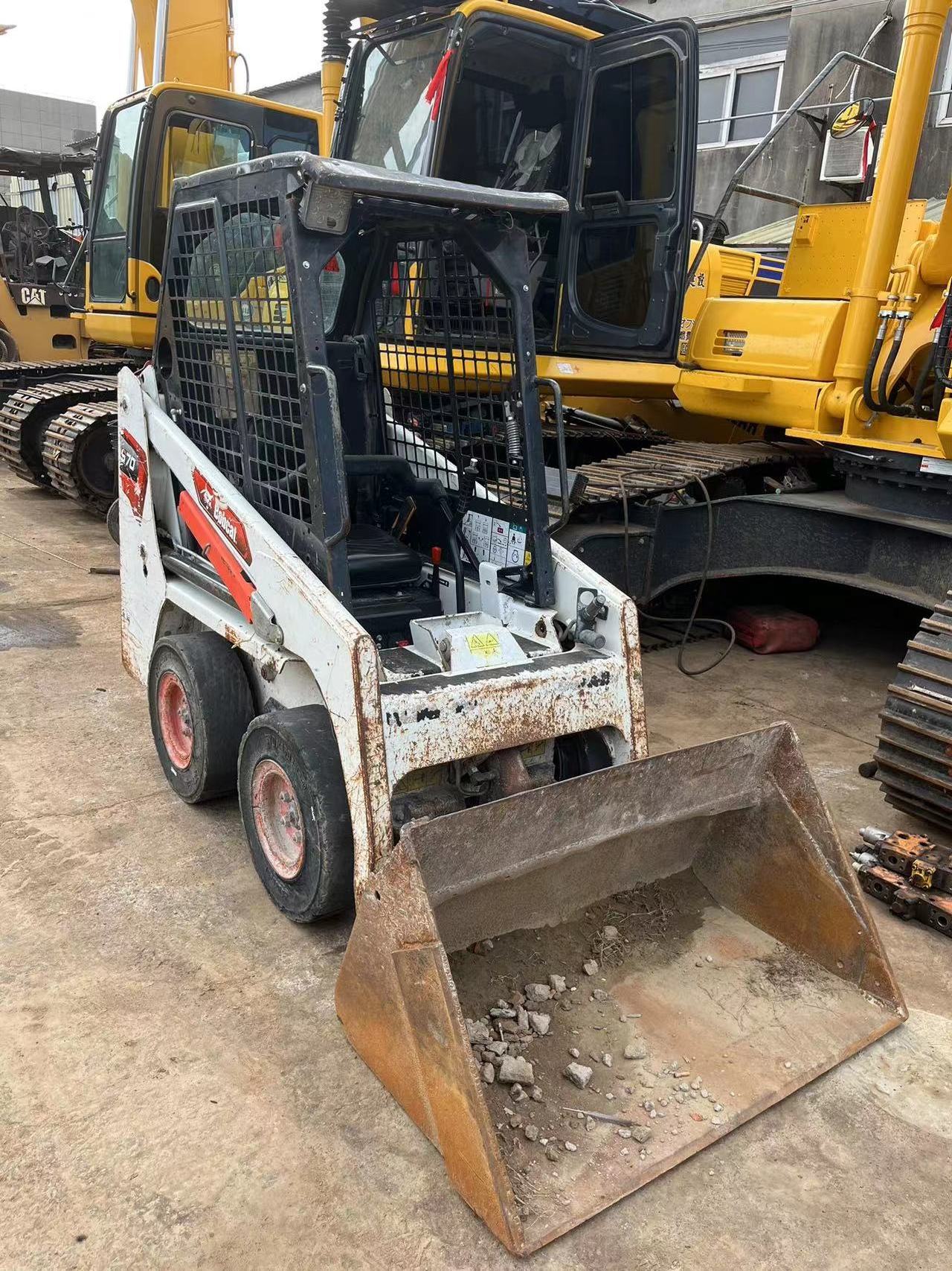 Used Powerful Performance Bobcat S70 mini Skid Steer Loader With Shovel Bucket ON SALE