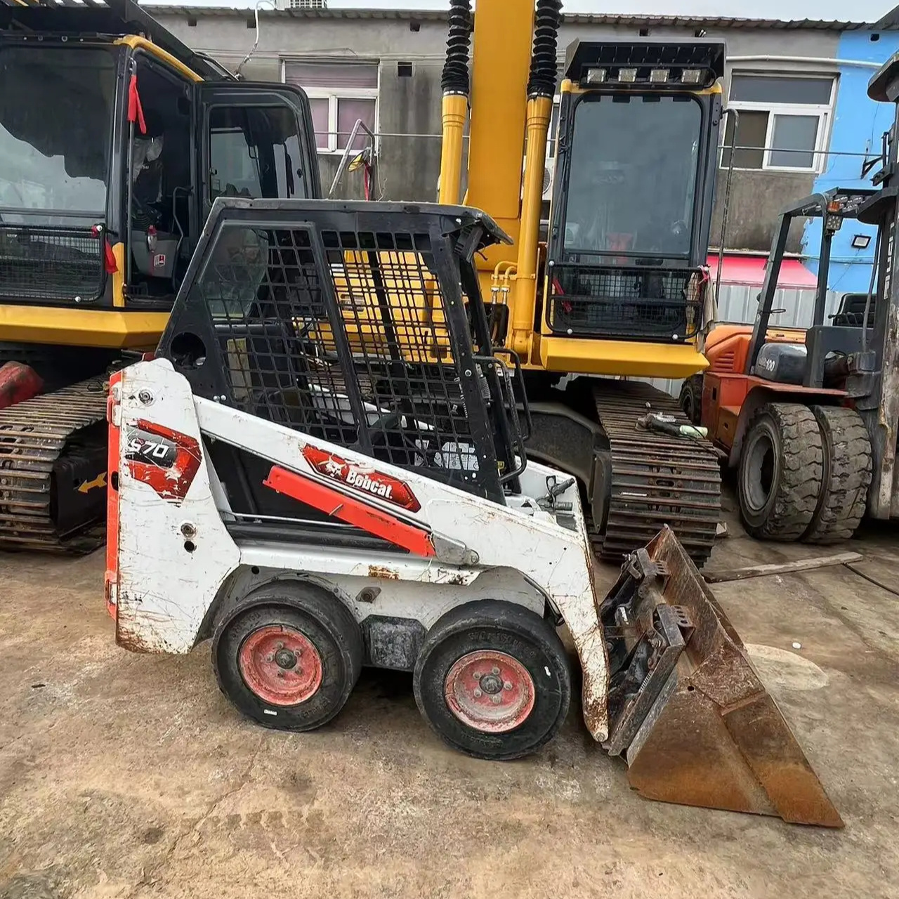 Used Powerful Performance Bobcat S70 mini Skid Steer Loader With Shovel Bucket ON SALE