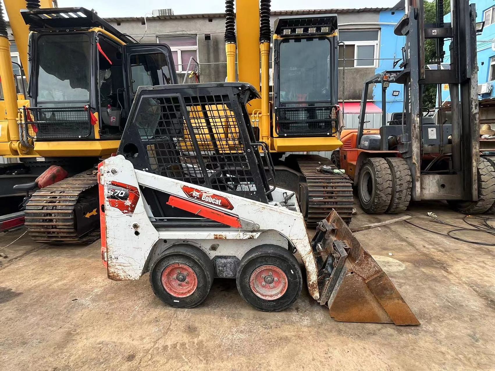 Used Powerful Performance Bobcat S70 mini Skid Steer Loader With Shovel Bucket ON SALE