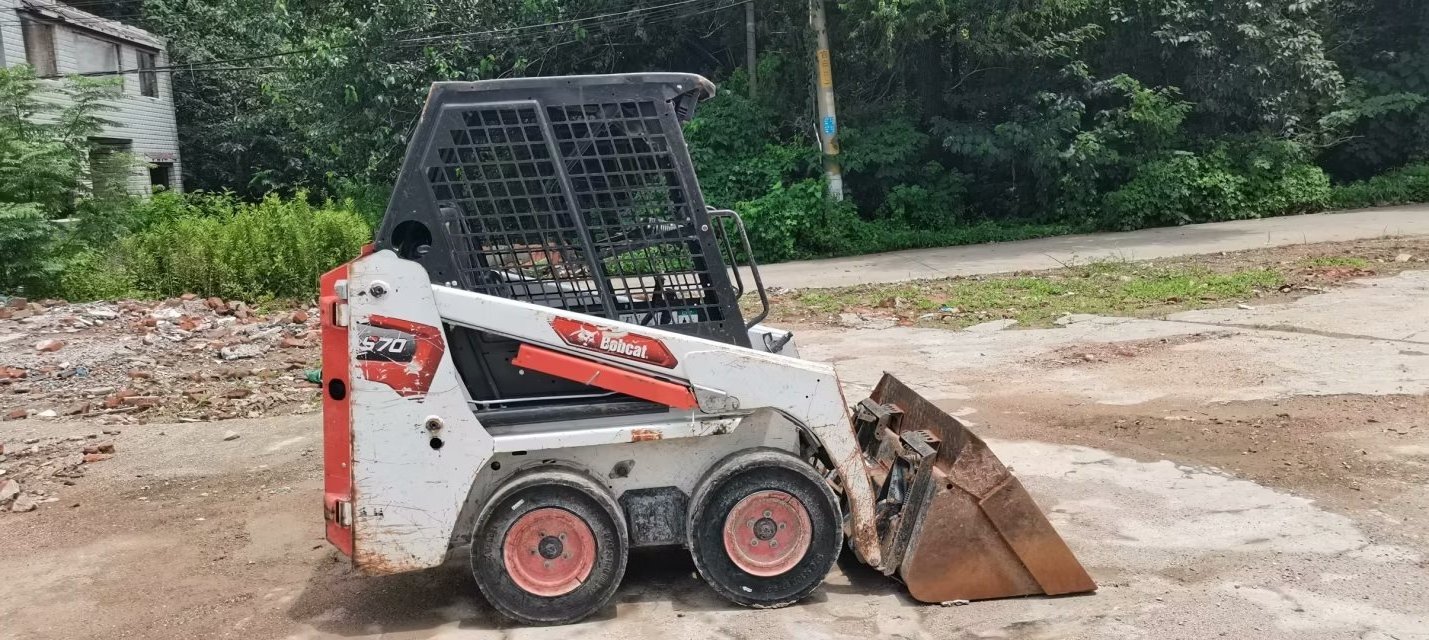 Used Powerful Performance Bobcat S70 mini Skid Steer Loader With Shovel Bucket