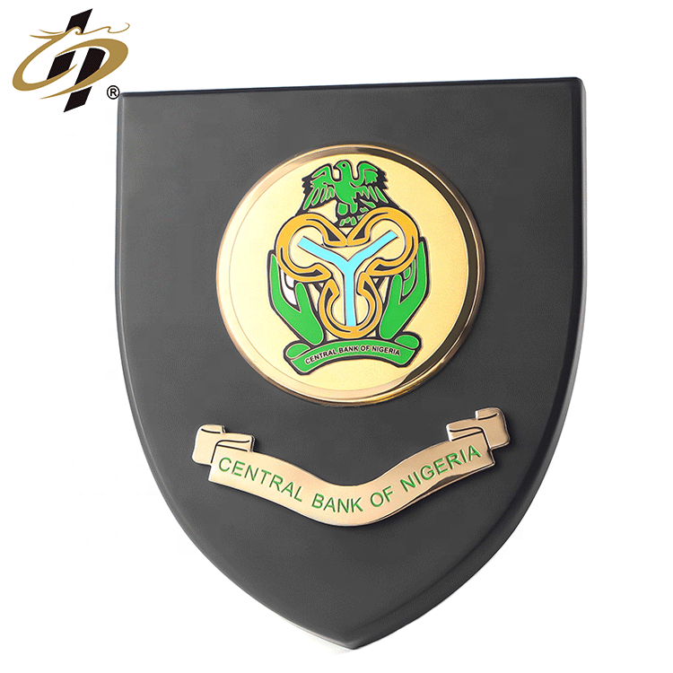 Gold Silver Plated Metal Nigeria Made Award Plaque 3d Bronze Metal Medallion Custom Wooden Shield Plaque for Business Gifts