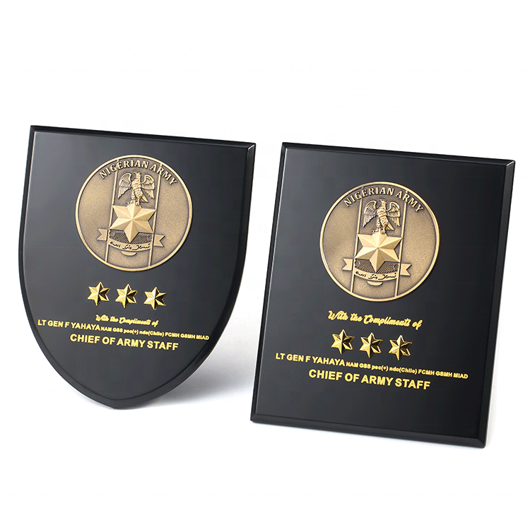 Gold Silver Plated Metal Nigeria Made Award Plaque 3d Bronze Metal Medallion Custom Wooden Shield Plaque for Business Gifts