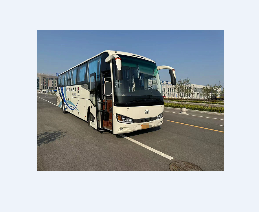 Customized Higer Used Bus Good Price  and 50 Seater Coaches Second Hand Autobus De Transport Public for Sale