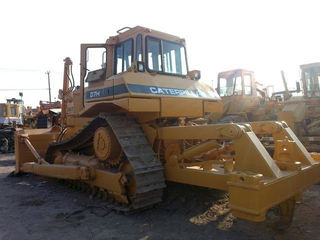 Occasion cat d7h bulldozers with winch for sale multi-Function used caterpillar d7h crawler dozer