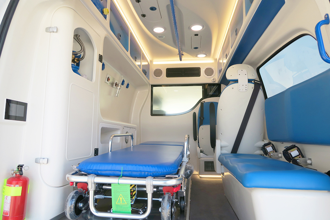 High Quality Vito Emergency Medical Hospital First Aid Monitoring Ambulance Vehicle with Integrated ABS Interior Ambulance Car