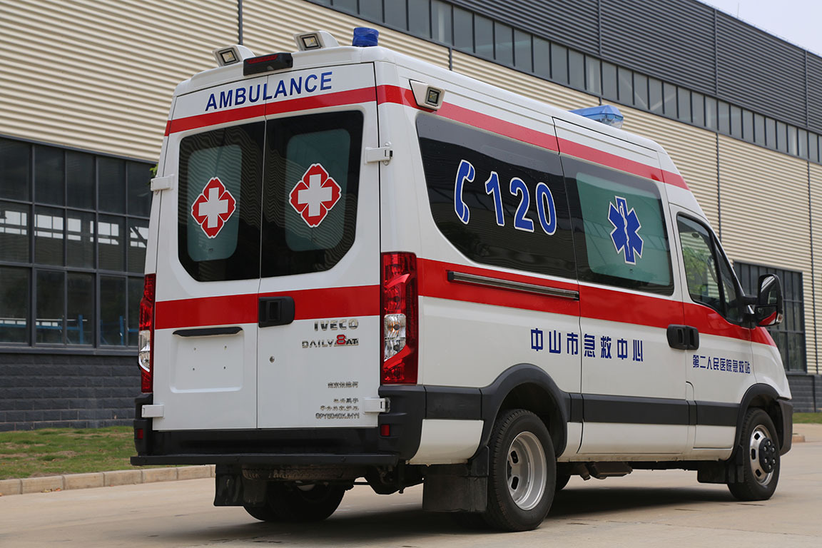 Professional manufacture Monitoring Medical Service Ambulance Vehicle NAVECO Ousheng 4x2 Hospital Ambulance Rescue Car