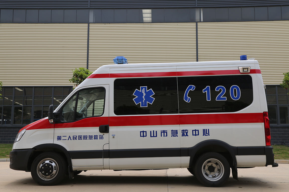 Professional manufacture Monitoring Medical Service Ambulance Vehicle NAVECO Ousheng 4x2 Hospital Ambulance Rescue Car