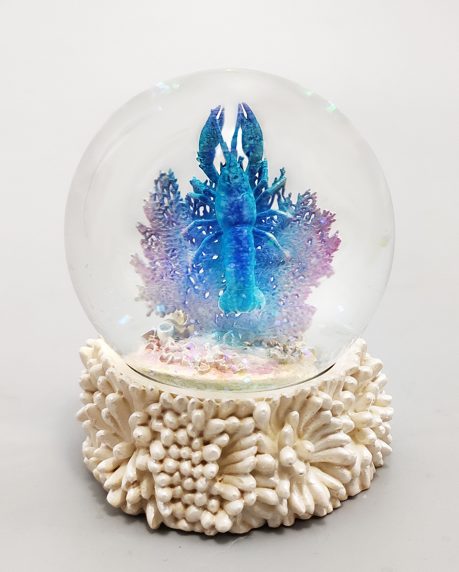 Customized Resin 65/80/100 mm Snowball Craft Souvenirs Snow Globe for Christmas or Home Decor