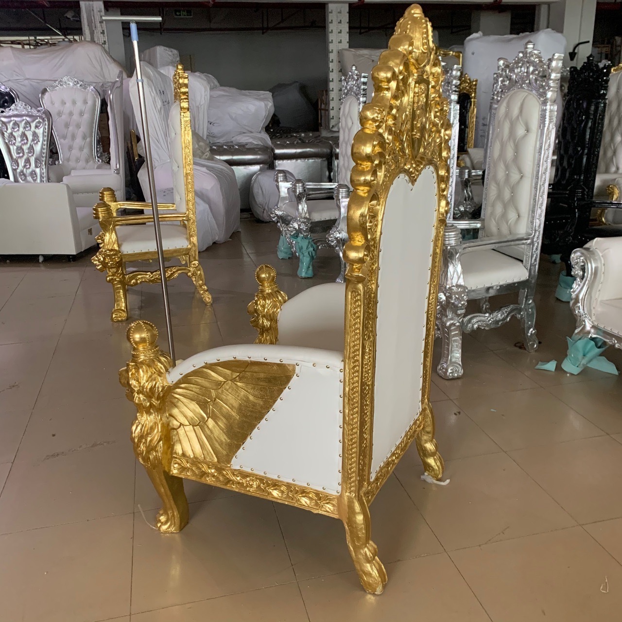 Luxury Wedding Event Wooden Sofa Chair King Throne Sofa