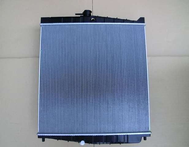 radiator manufacturer Car spare parts Cooling systsem radiators for UD CONDOR FE6 KC-MK252 OEM 21400-33Z61