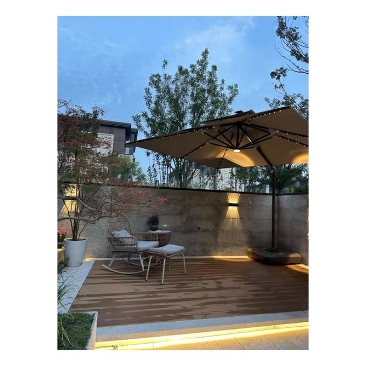 Easy to Open Exterior Cantilever LED Outdoor Cafe Parasols Solar Light Umbrella Sunshade Patio Umbrella With LED light