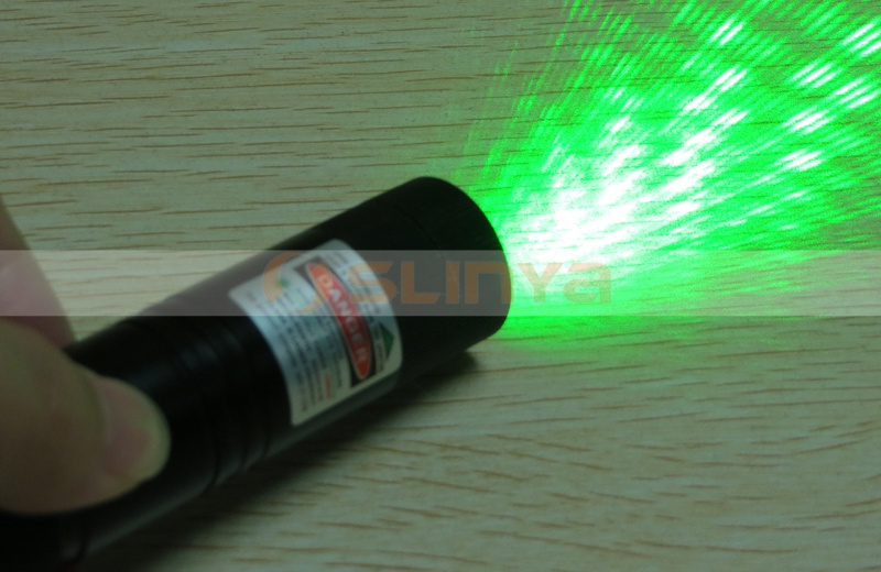 Adjustable Powerful SDLaser 303 Focus Burning Green Laser Pointer Light 1mW Lazer Pointers Pen